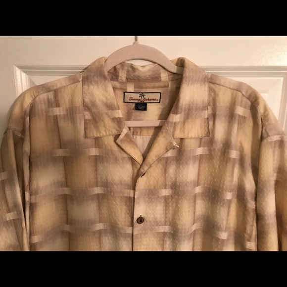 SOLD!! Tommy Bahama Mens Short Sleeve Button Up Shirt Tan, Gold & Brown - Picture 2 of 6